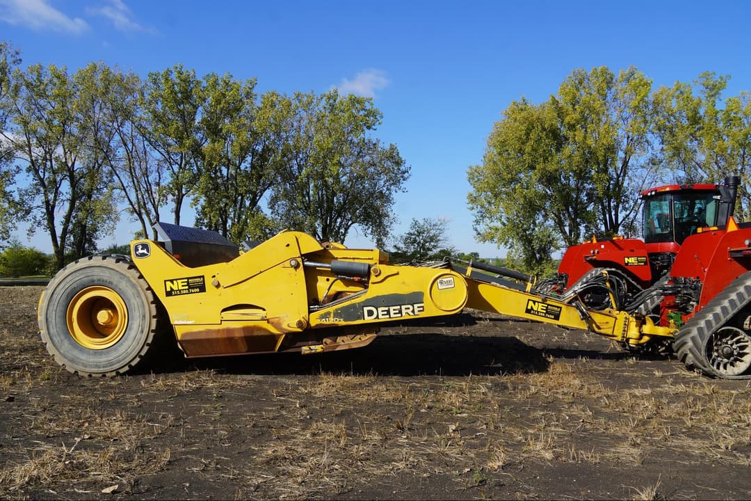 Image of John Deere 2412DE Primary image