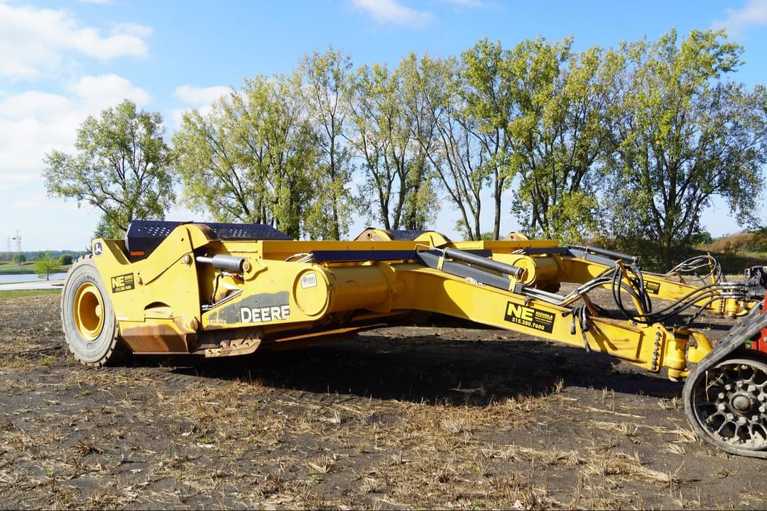 Image of John Deere 2412DE Primary image