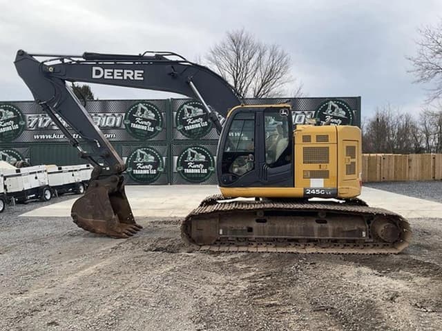 Image of John Deere 245G LC equipment image 1
