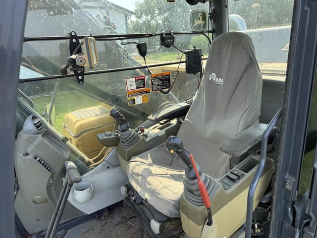 Image of John Deere 290G LC equipment image 4
