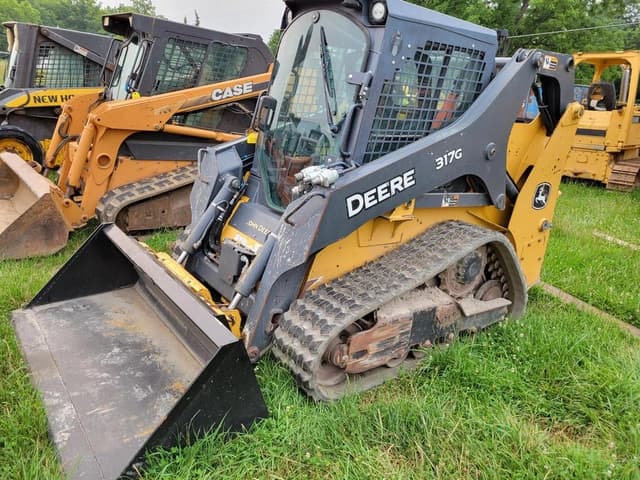 Image of John Deere 317G equipment image 1