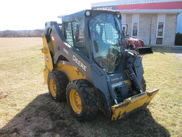 Image of John Deere 318G equipment image 2