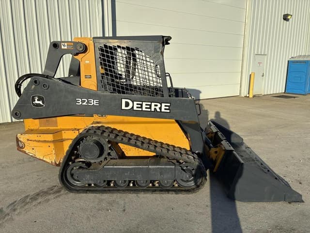Image of John Deere 323E equipment image 2