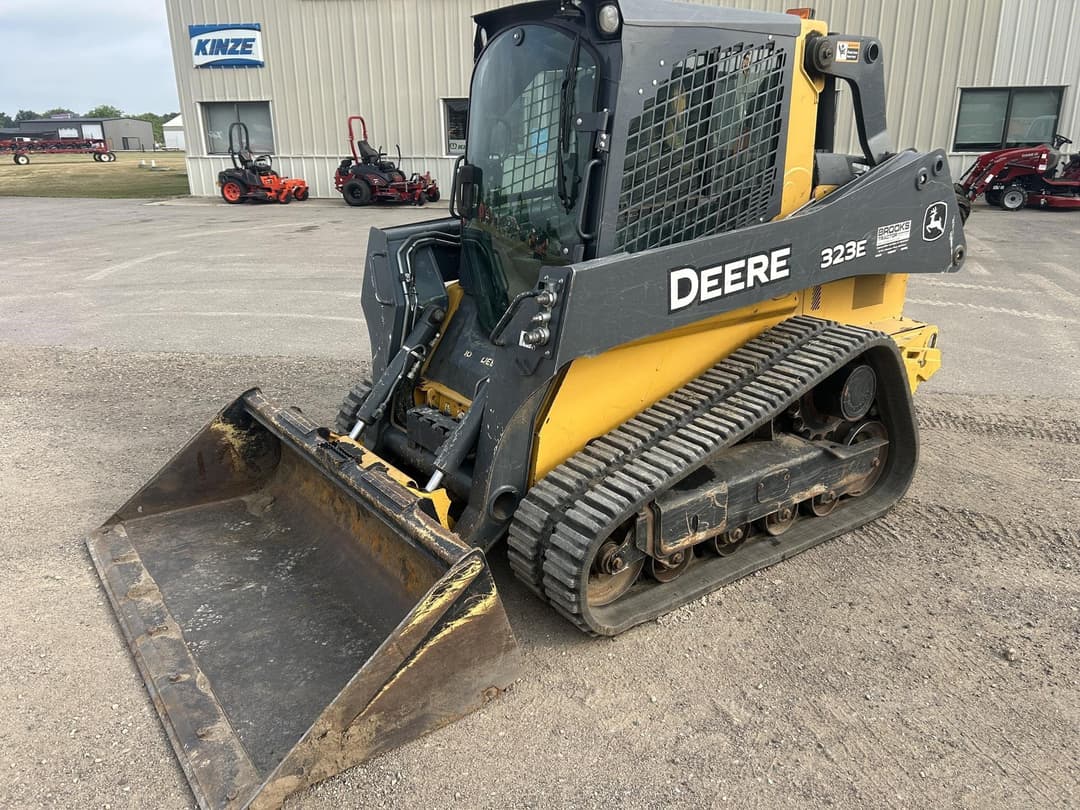 Image of John Deere 323E Primary image