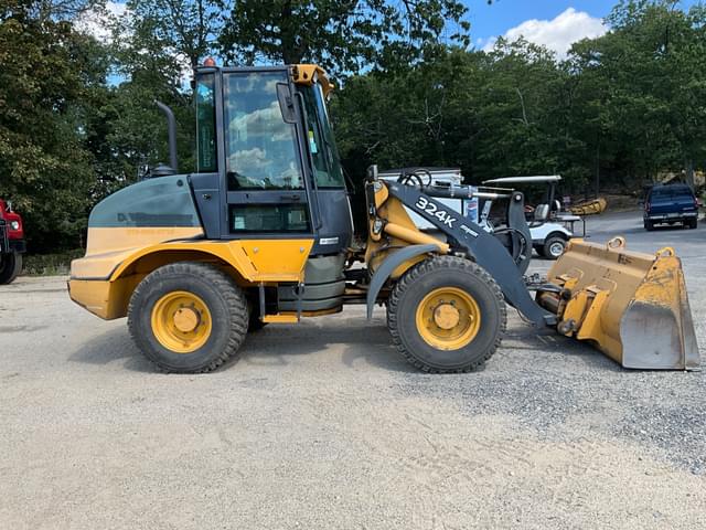 Image of John Deere 324K equipment image 3