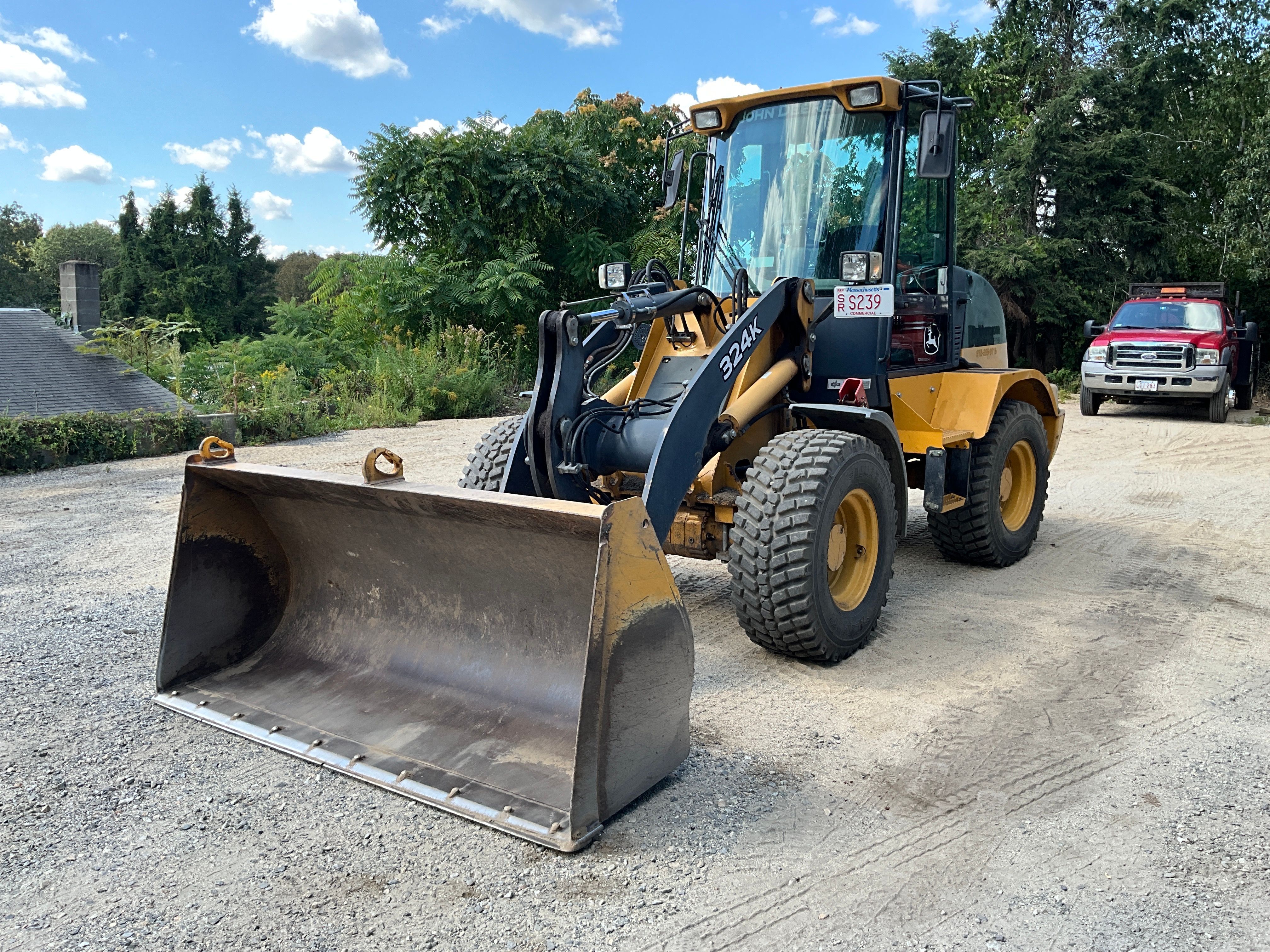 2017 John Deere 324K Equipment Image0