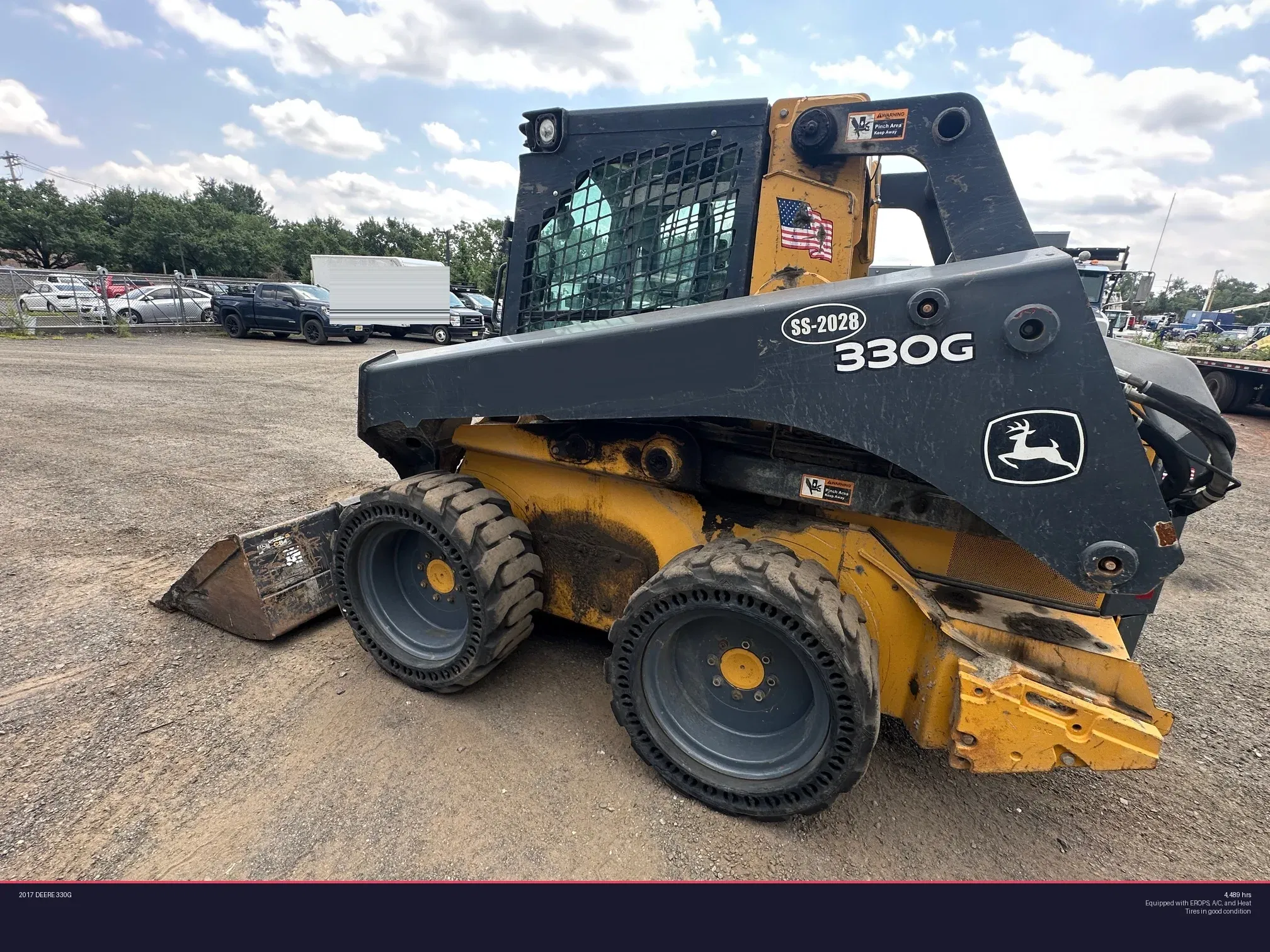 2017 John Deere 330G Equipment Image0