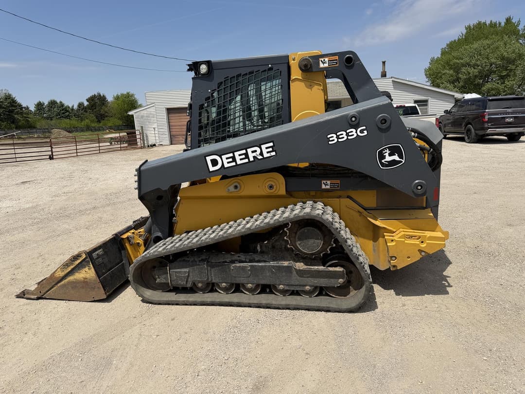 Image of John Deere 333G Primary image