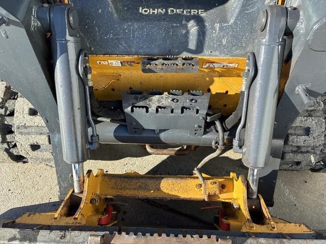 Image of John Deere 333G equipment image 4
