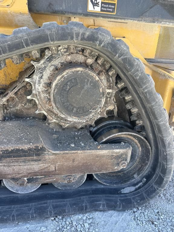 Image of John Deere 333G equipment image 2