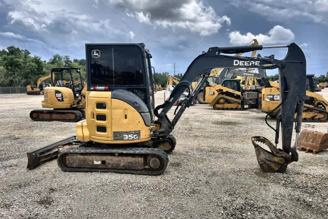Image of John Deere 35G equipment image 4