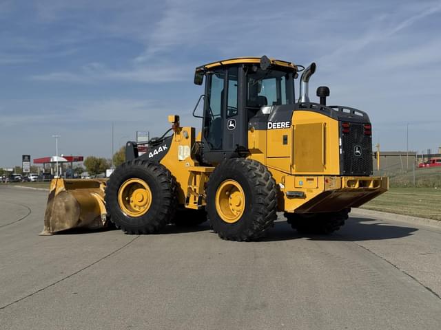 Image of John Deere 444K equipment image 2