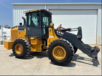 Main image John Deere 444K