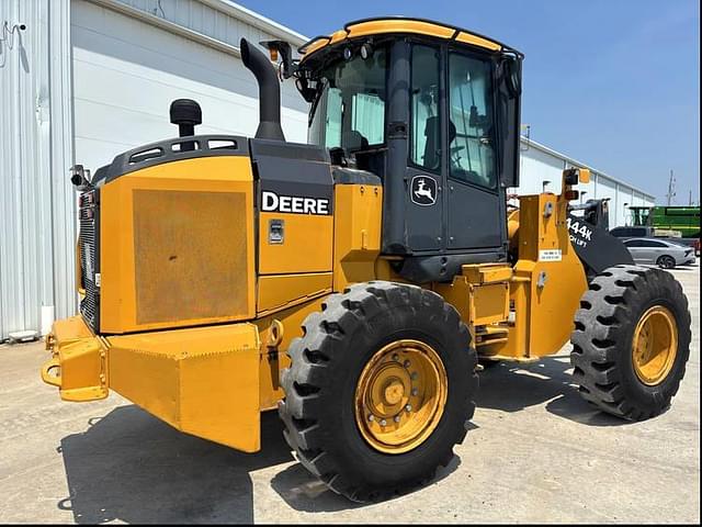 Image of John Deere 444K equipment image 3