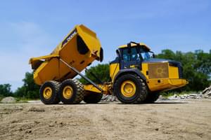 2017 John Deere 460E Image