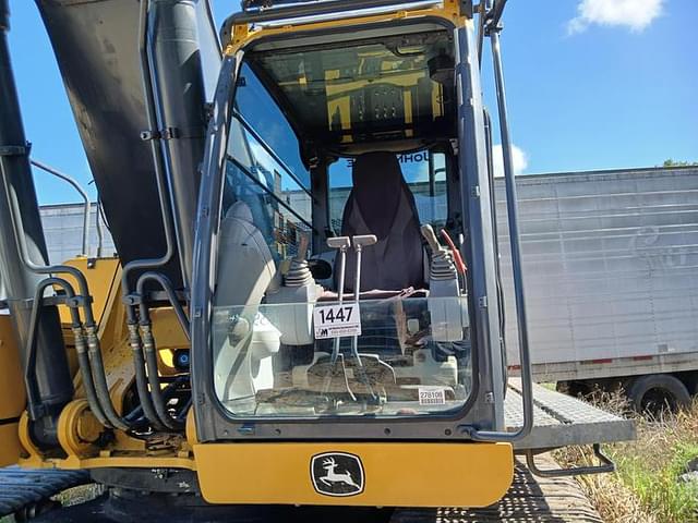 Image of John Deere 470G LC equipment image 3