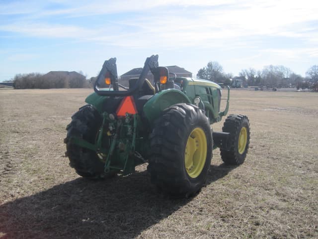 Image of John Deere 5065E equipment image 4