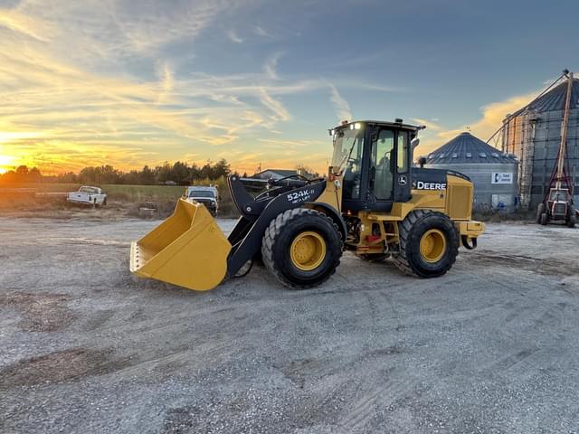 Image of John Deere 524KII equipment image 1