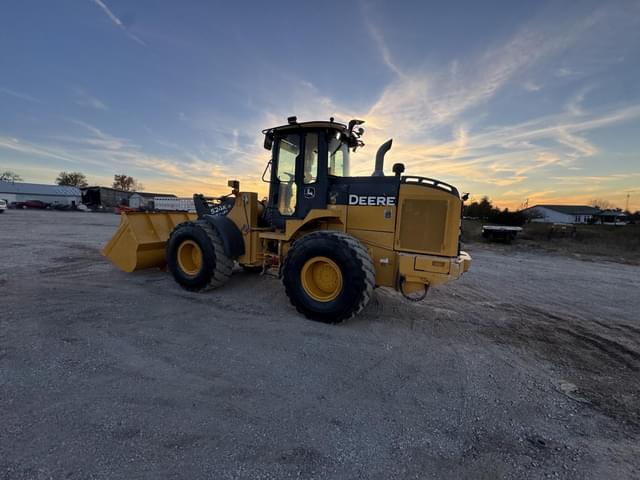 Image of John Deere 524KII equipment image 4