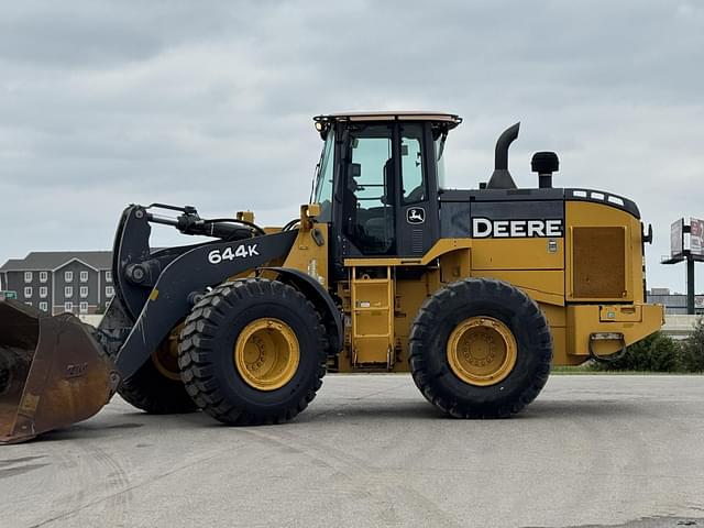 Image of John Deere 644K equipment image 3