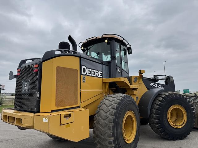 Image of John Deere 644K equipment image 2