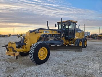 Main image John Deere 672G