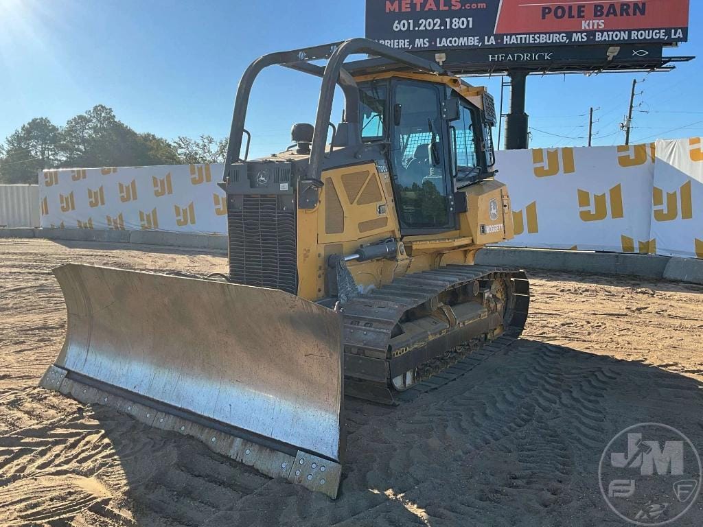 2017 John Deere 700K XLT Equipment Image0