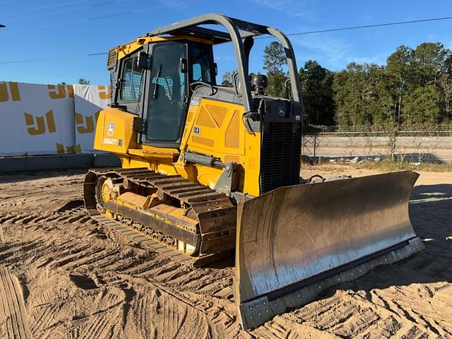 Image of John Deere 700K XLT equipment image 2