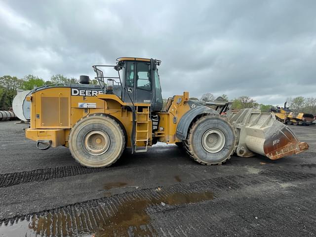 Image of John Deere 844K-II equipment image 3