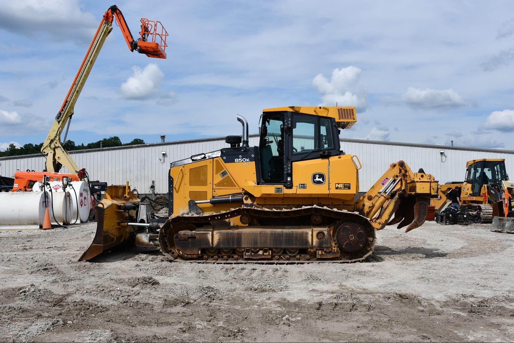 2017 John Deere 850K WLT Equipment Image0