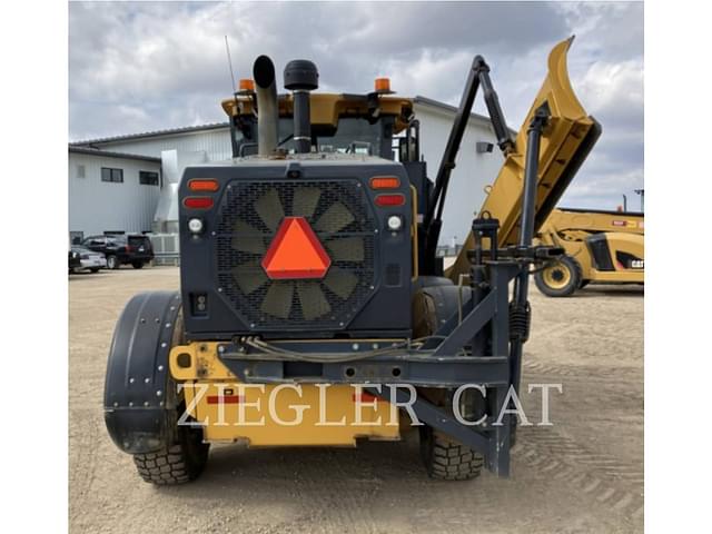 Image of John Deere 772G equipment image 3
