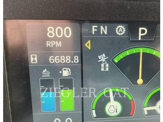 Image of John Deere 772G equipment image 4