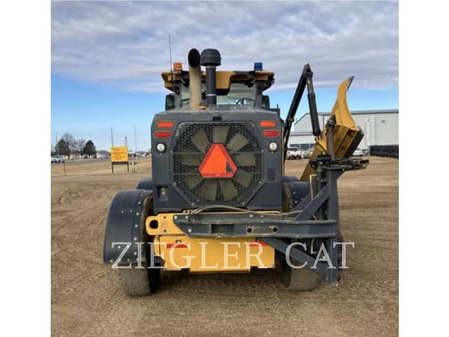 Image of John Deere 772G equipment image 4