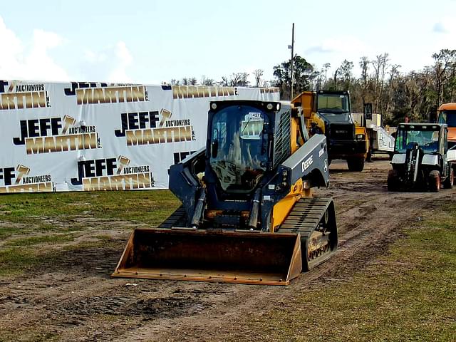 Image of John Deere 333G equipment image 1