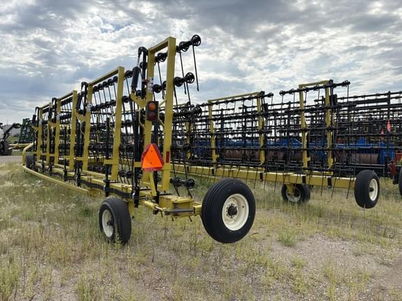 Image of Degelman Strawmaster 7000 equipment image 2