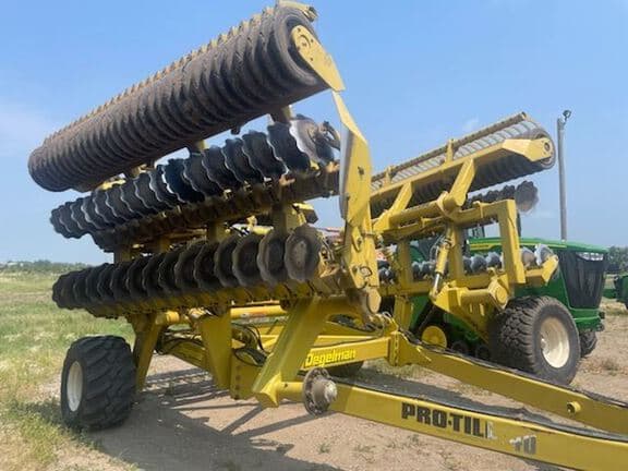 Image of Degelman Pro-Till 40 equipment image 3