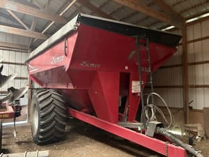 2017 Demco 1050 Image