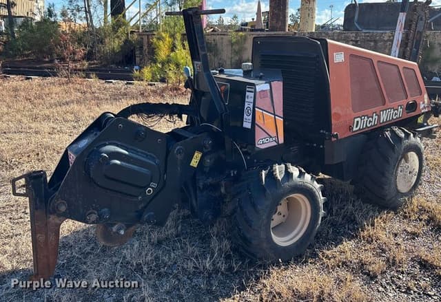 Image of Ditch Witch 410SX equipment image 4
