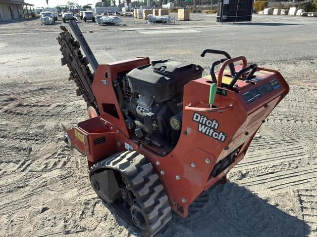 Image of Ditch Witch C16X equipment image 3
