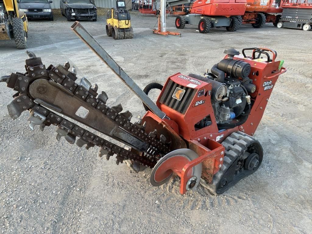 2017 Ditch Witch C24X Equipment Image0