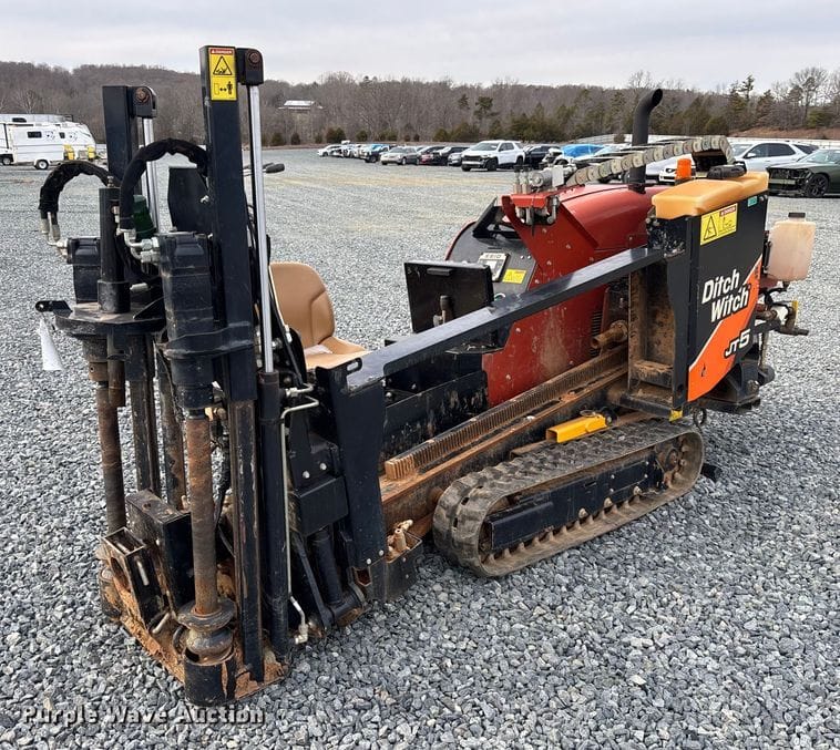 2017 Ditch Witch JT5 Equipment Image0