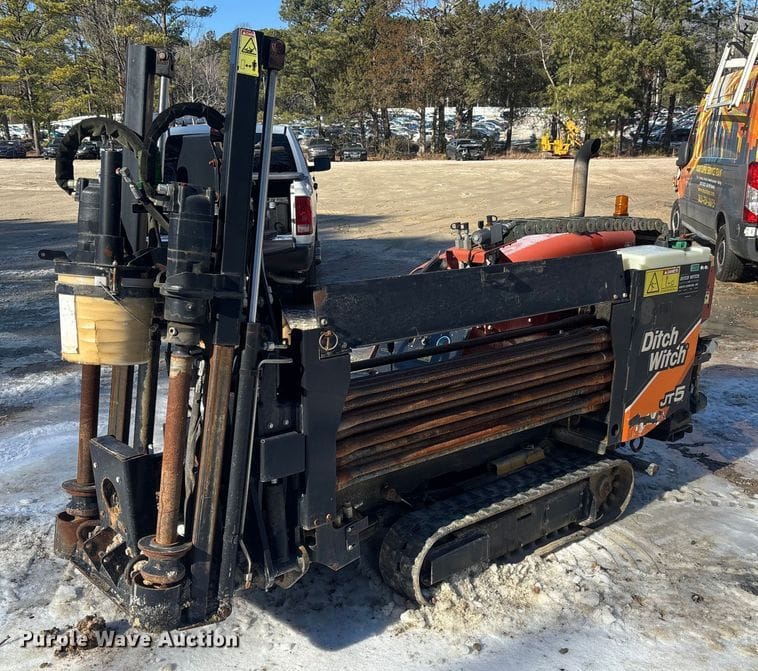 2017 Ditch Witch JT5 Equipment Image0