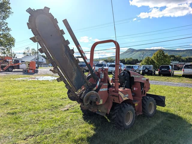Image of Ditch Witch RT45 equipment image 4