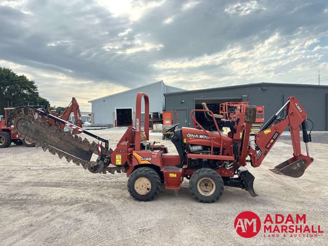 Image of Ditch Witch RT45 equipment image 2