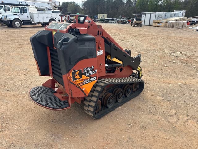 Image of Ditch Witch SK1050 equipment image 4