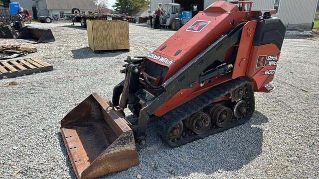 Image of Ditch Witch SK600 equipment image 4