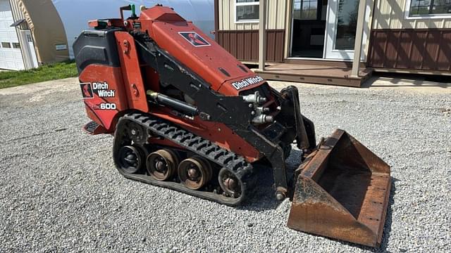 Image of Ditch Witch SK600 equipment image 2