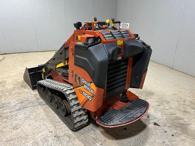 Image of Ditch Witch SK800 equipment image 2