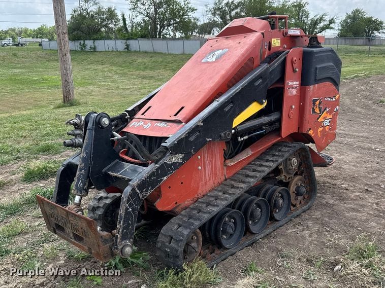 2017 Ditch Witch SK800 Equipment Image0