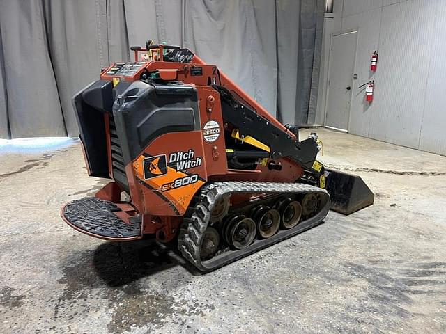 Image of Ditch Witch SK800 equipment image 4
